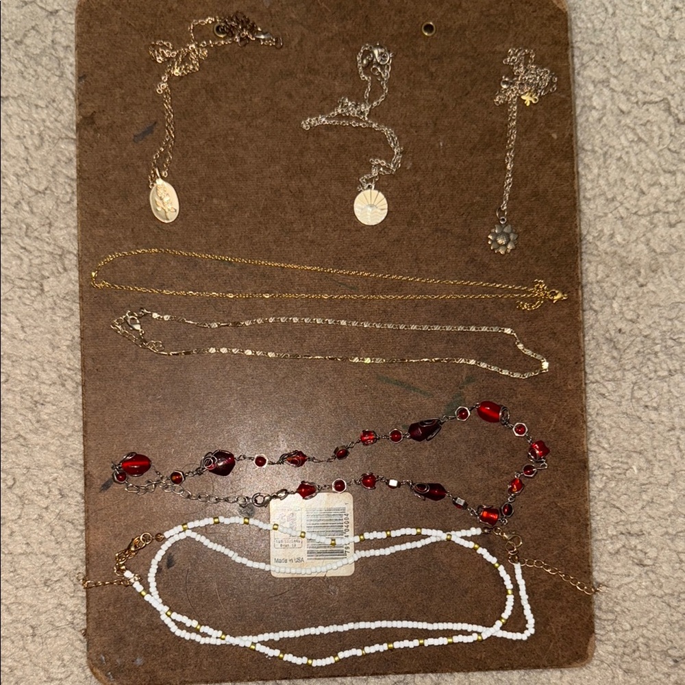 Elegant Red and Gold Necklace Set